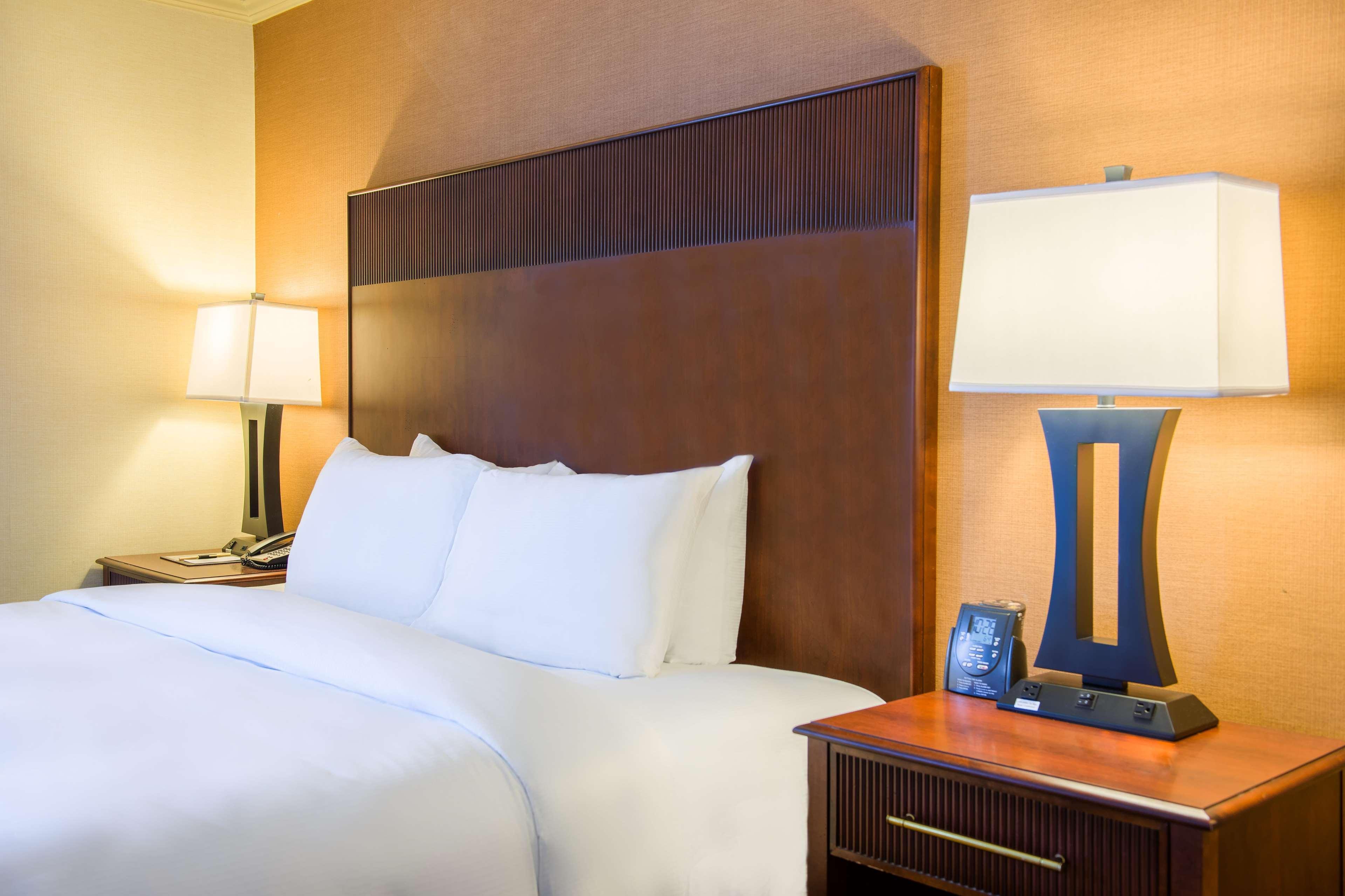 Doubletree By Hilton Philadelphia Airport Hotell Exteriör bild