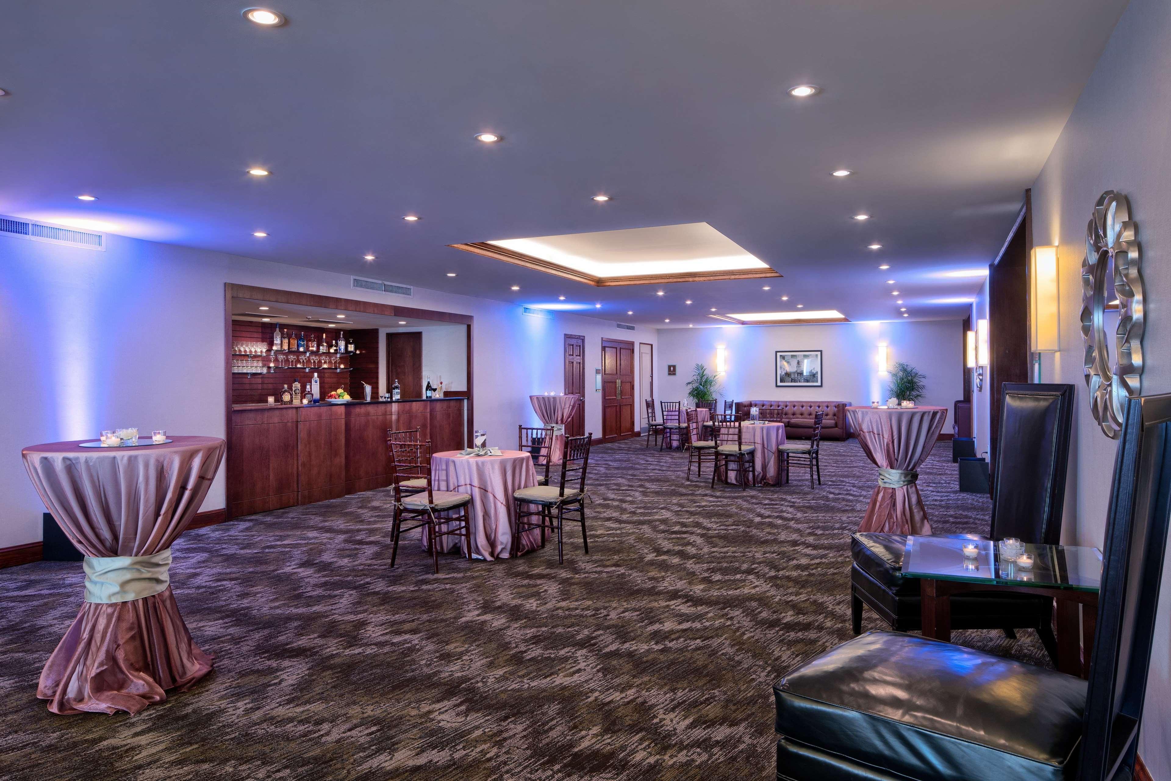 Doubletree By Hilton Philadelphia Airport Hotell Exteriör bild