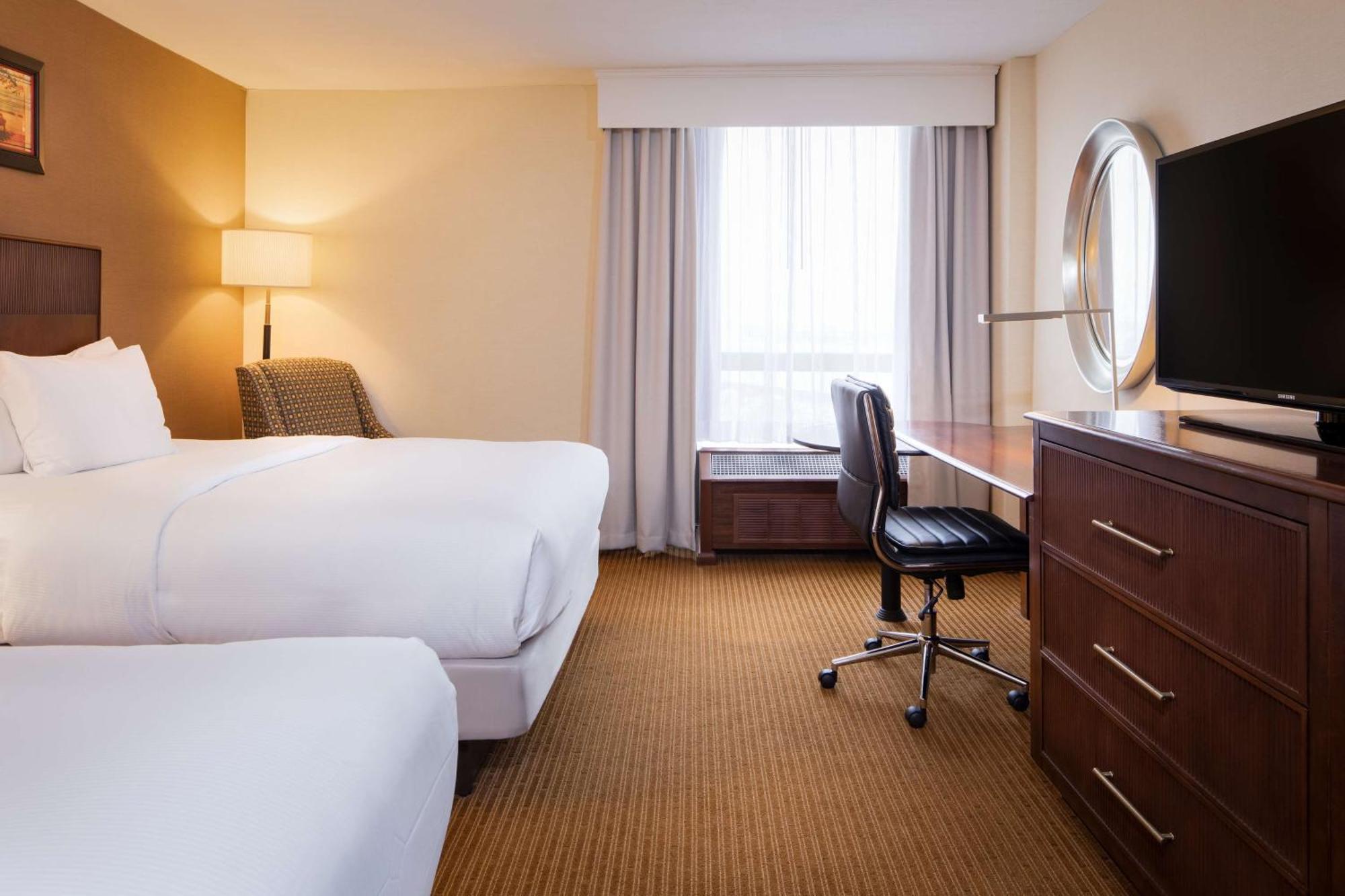 Doubletree By Hilton Philadelphia Airport Hotell Exteriör bild