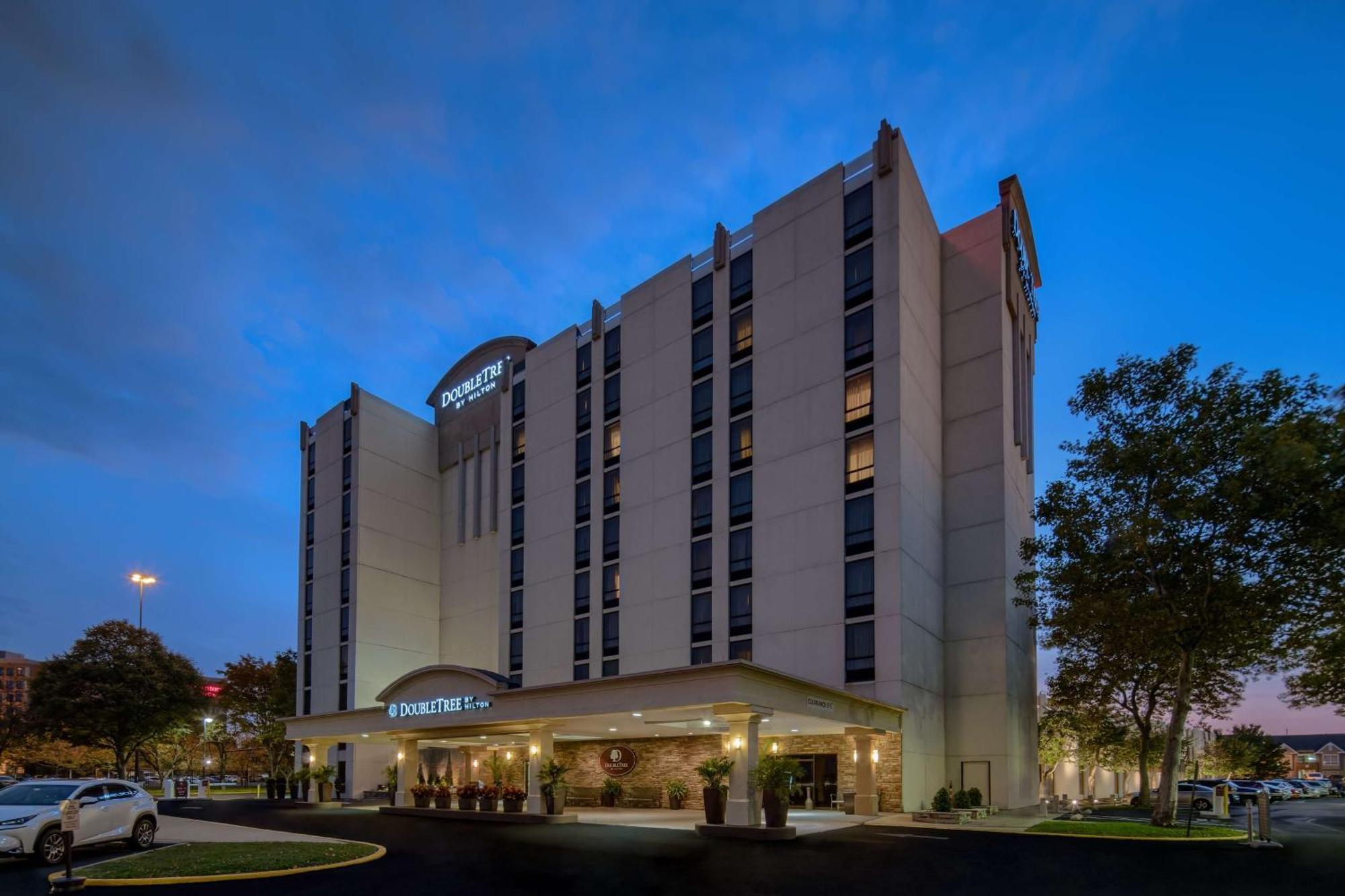 Doubletree By Hilton Philadelphia Airport Hotell Exteriör bild