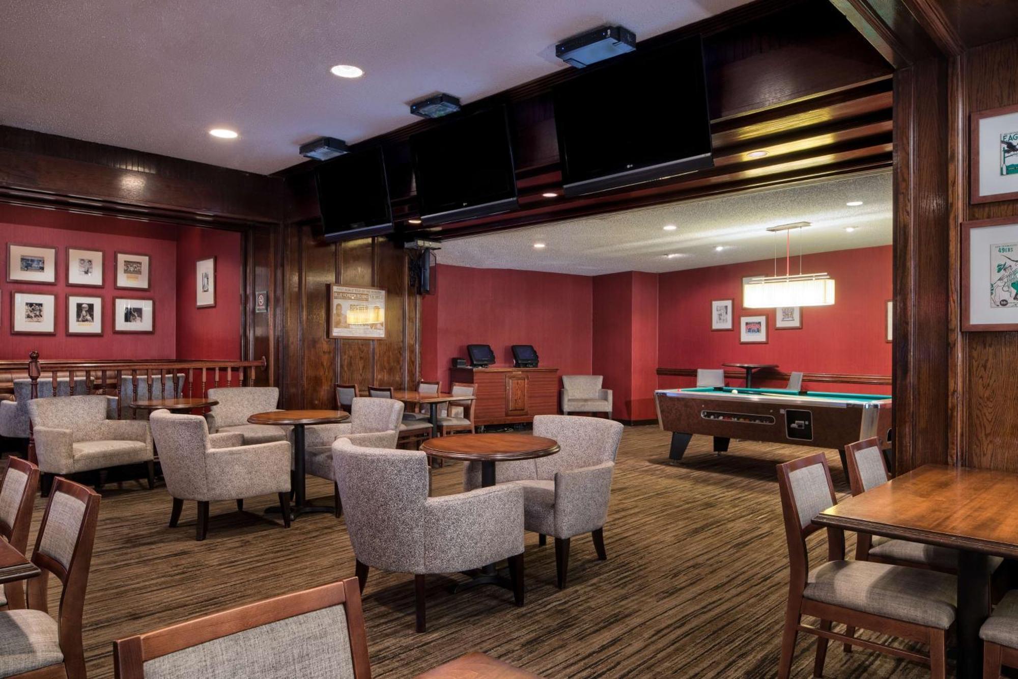 Doubletree By Hilton Philadelphia Airport Hotell Exteriör bild